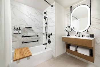 Room, 2 Double Beds, Accessible Bathtub, Corner