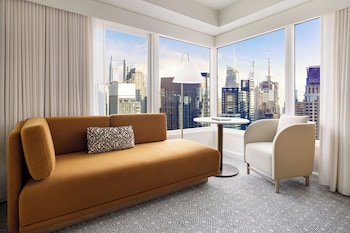 Room, 1 King Bed, Corner