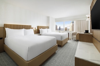 Room, 2 Double Beds, Accessible Bathtub, Corner