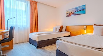 Business Room, 2 Twin Beds