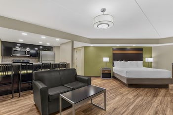 Suite, Multiple Beds, Non Smoking, Kitchen (Walk-in Shower)