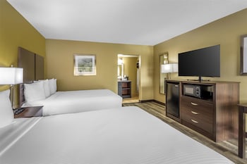 Standard Room, 2 Queen Beds, Non Smoking, Refrigerator & Microwave