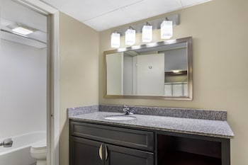 Standard Room, 1 King Bed, Non Smoking, Refrigerator & Microwave