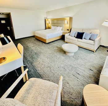 Premium Room, 1 King Bed