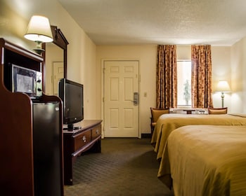 Standard Room, 2 Double Beds, Non Smoking