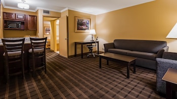 Suite, 1 King Bed, Non Smoking, Jetted Tub (with Sofabed)