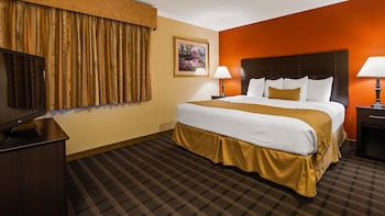 Standard Room, 1 King Bed, Accessible, Bathtub