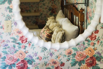Standard Room, 1 Queen Bed