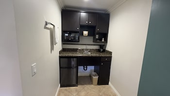 Deluxe Suite, 1 King Bed