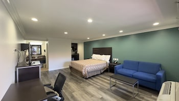 Deluxe Suite, 1 King Bed