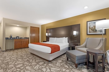 Standard Room, 1 King Bed, Non Smoking, Balcony