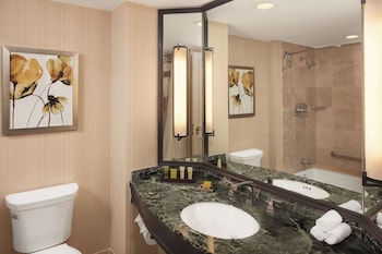 Suite, 1 King Bed