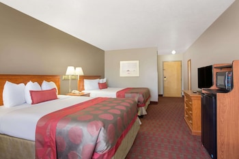 Room, 2 Queen Beds, Non Smoking
