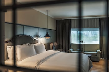 Executive Room, 1 Queen Bed