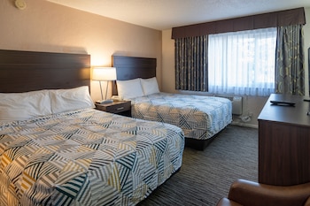 Standard, One Queen and One Single Bed, Non-Smoking