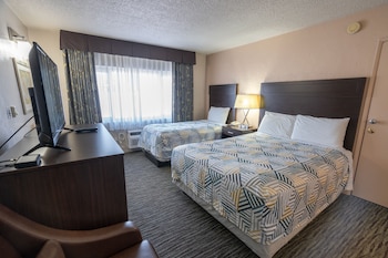 Standard, One Queen and One Single Bed, Non-Smoking