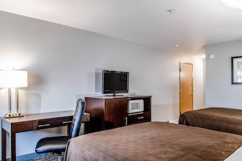 Standard Room, 2 Queen Beds, Non Smoking