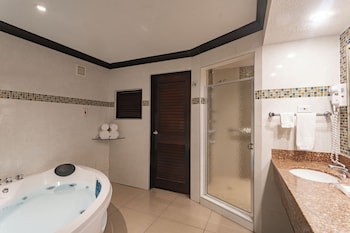 One bedroom Suite Ocean Front