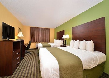 Standard Room, 2 Queen Beds, Non Smoking
