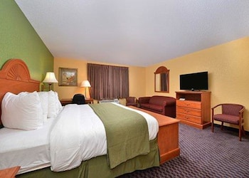 Standard Room, 1 King Bed with Sofa bed, Non Smoking