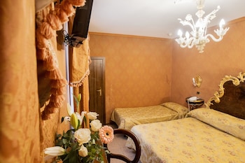 Classic Triple Room