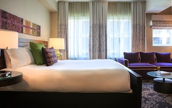 Premium Room, 1 King Bed with Sofa bed, City View