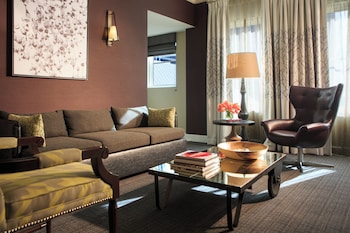 Luxury Suite