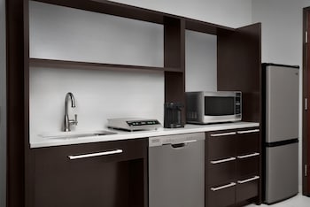 Studio, 2 Queen Beds, Accessible, Non Smoking