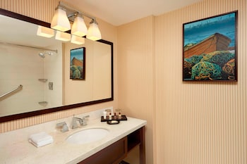 Room, 2 Double Beds, Harbor View