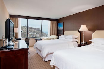 Room, 2 Double Beds, Harbor View