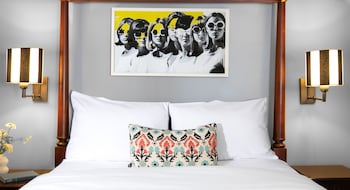 Deluxe Studio Suite