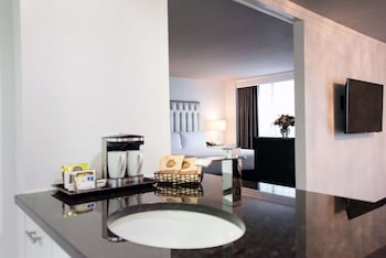 Junior Suite, 1 King Bed