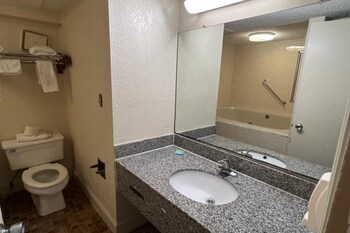 Room, 1 King Bed, Jetted Tub