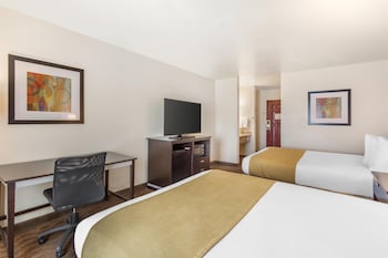Standard Room, 2 Queen Beds, Non Smoking, Refrigerator