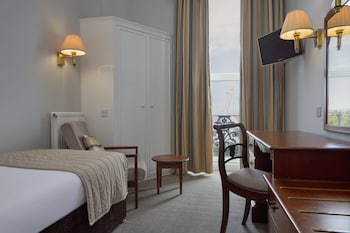 Single Room, Sea View