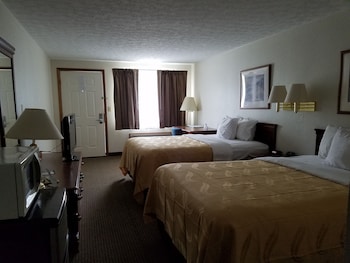 Standard Room, 2 Queen Beds, Non Smoking