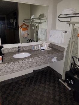 Standard Room, 2 Queen Beds, Non Smoking