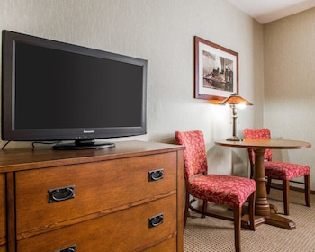 Standard Room, 2 Queen Beds, Non Smoking