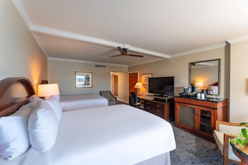 Room, 2 Queen Beds, Mobility Accessible (Inland View)
