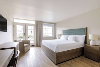 Room, 1 King Bed, Non Smoking (Balcony View)