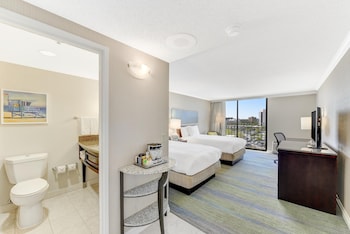 2 Double Beds High Floor