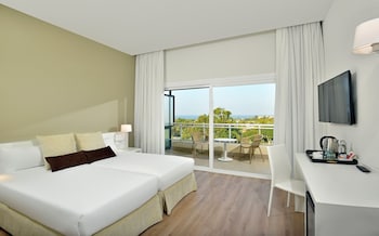 Suite (Xtra Sol Suite 2Adults 2Kids)
