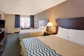 Room, 2 Queen Beds, Non Smoking