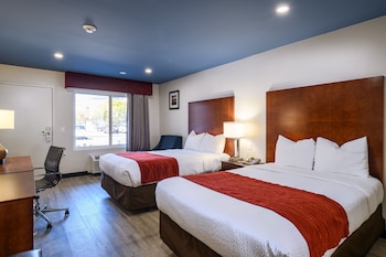 Standard Room, 2 Double Beds, Non Smoking, Refrigerator & Microwave (Single Use)