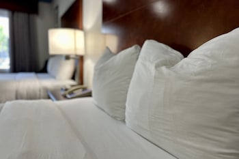 Standard Room, 2 Double Beds, Non Smoking, Refrigerator & Microwave (Single Use)