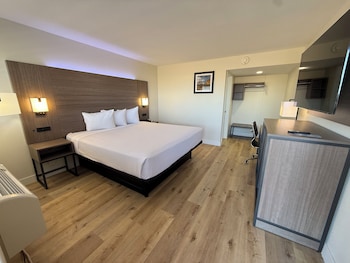 Room, 1 King Bed, Non Smoking