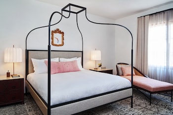 Room, 1 King Bed, Accessible (Shower)