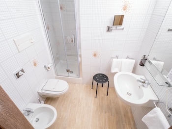 Economy Triple Room