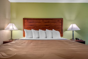 Standard Room, 1 King Bed, Non Smoking