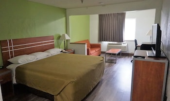Suite, 1 King Bed, Non Smoking